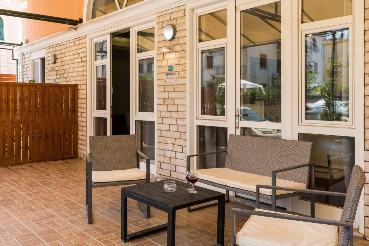 Mon-Repo Suites Corfu  ภายนอก รูปภาพ
